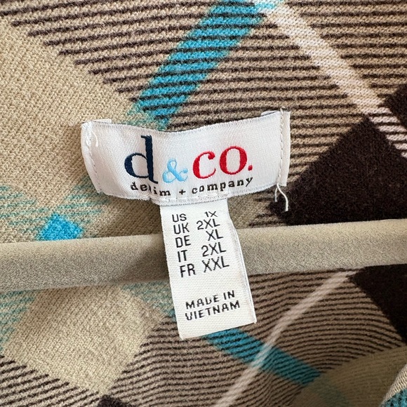 Denim & Co Brown Plaid Fleece Button Down 1X - Picture 3 of 3